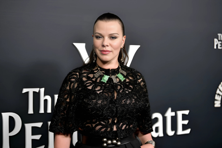 Debi Mazar